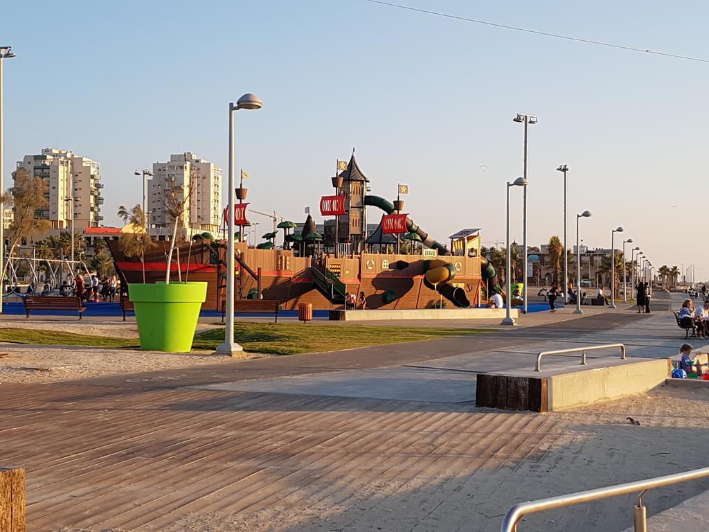Spat Hotel Ashdod Exterior foto