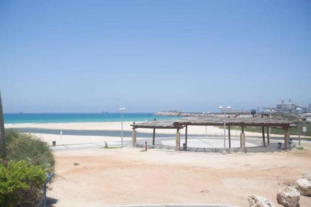Spat Hotel Ashdod Exterior foto